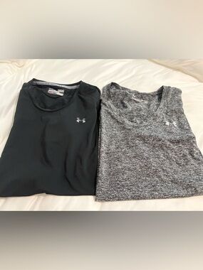 Lot of 2: Under Armour Women’s dry fit tees, size medium